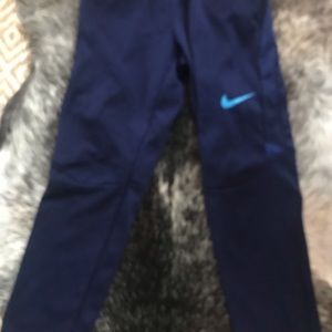 Boys Nike Pants Size Medium.